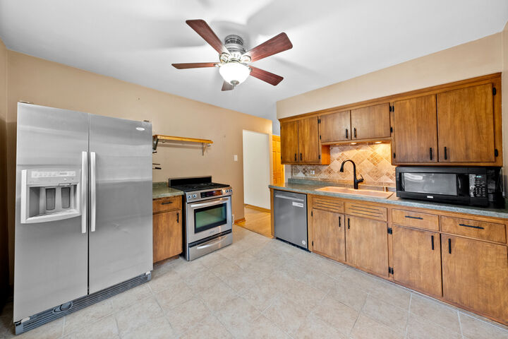 Property Photo:  1014 1st Ave  WI 53024