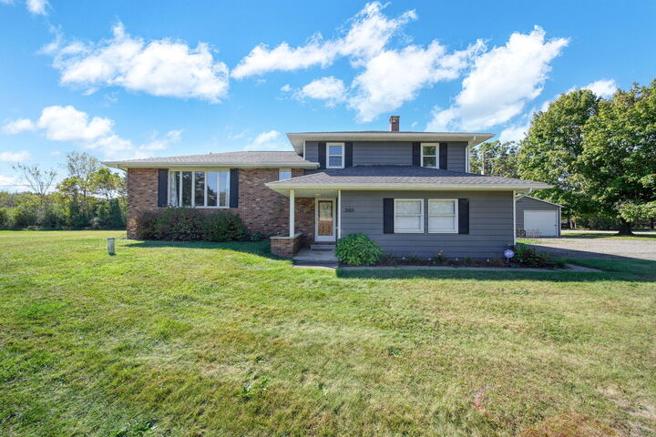 Property Photo:  7165 Clinton Road  MI 49201 