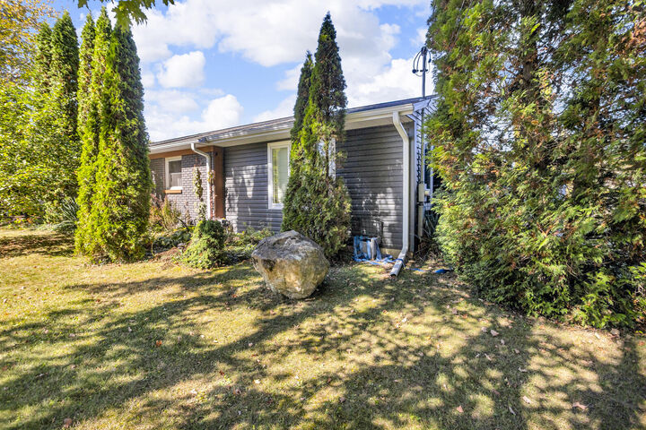 Property Photo: 4870 Fleetwood Lane MI 49201
