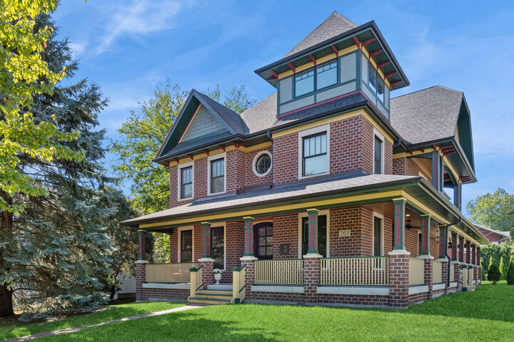 203 S Columbia Street  Naperville IL 60540 photo