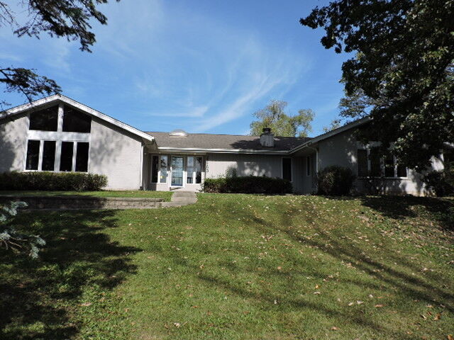 Property Photo: 27763 W Lakeview Drive N IL 60084