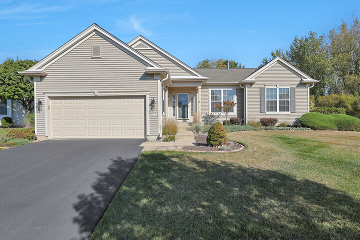 Property Photo: 12770 Timber Creek Drive IL 60142