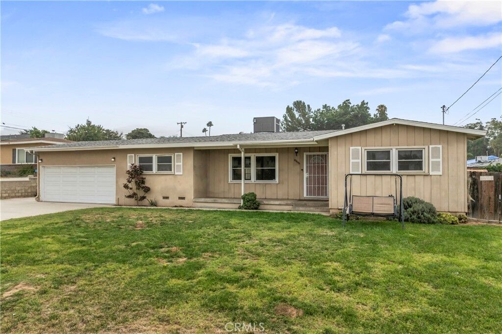 Property Photo:  22655 Minona Drive  CA 92313 