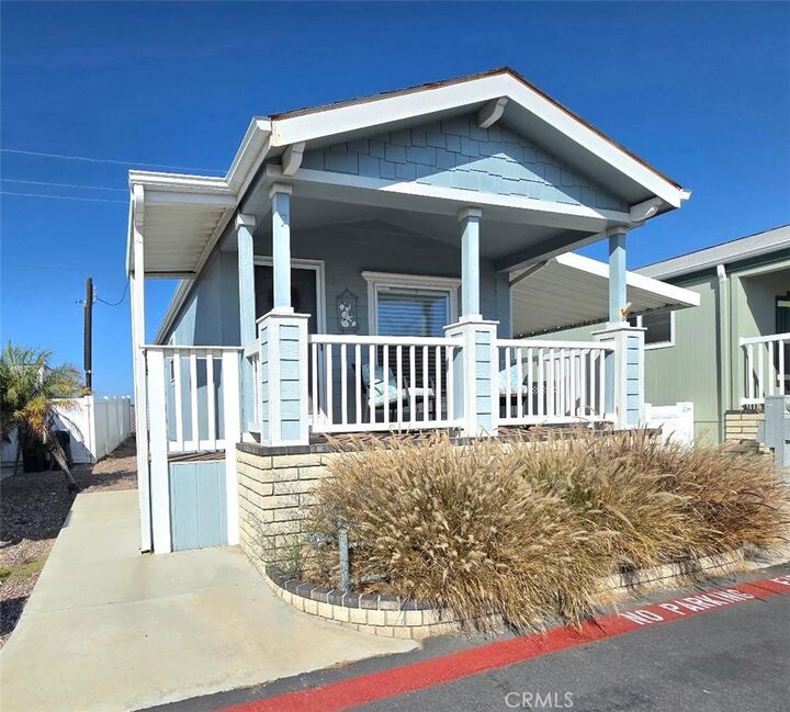 21851 Newland St. 7  Huntington Beach CA 92646 photo