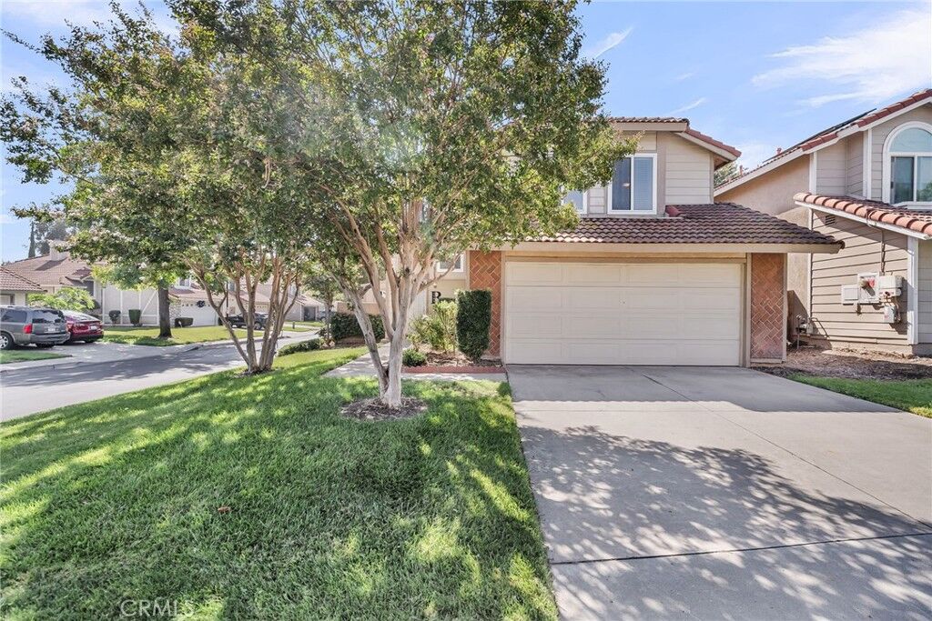 Property Photo: 1105 W Victoria Street CA 92376