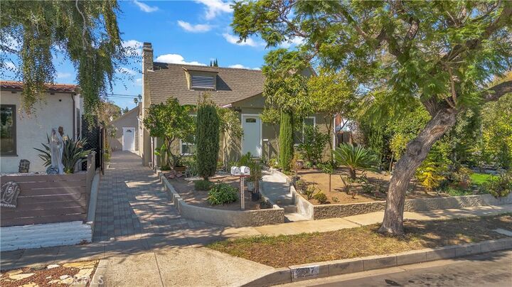 2807 S Bedford  Los Angeles CA 90034 photo