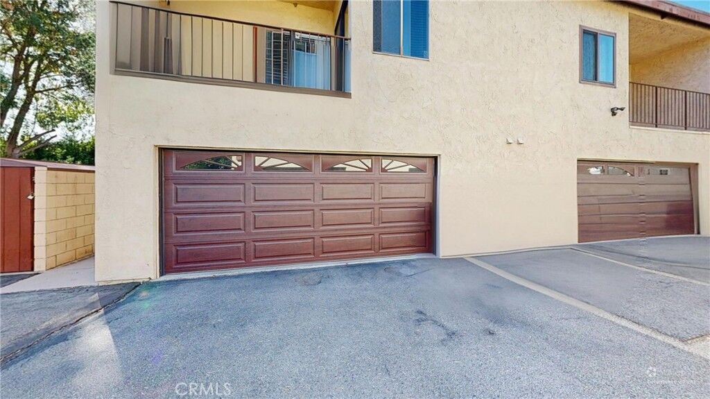 Property Photo: 15414 Gault CA 91406