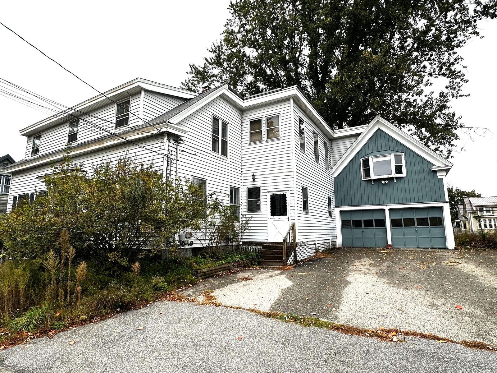 Property Photo: 143 Pleasant Street ME 04072