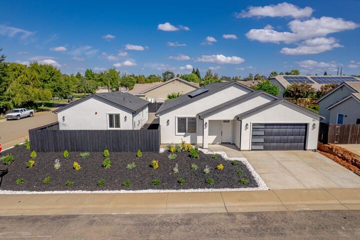 675 Oakshire Drive  Ione CA 95640 photo