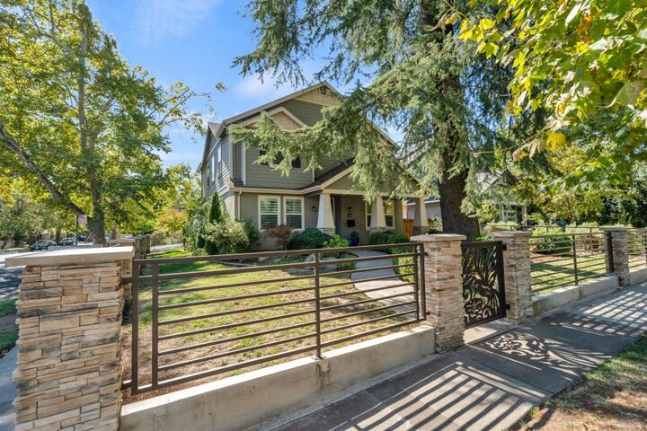 Property Photo: 3846 T Street CA 95816