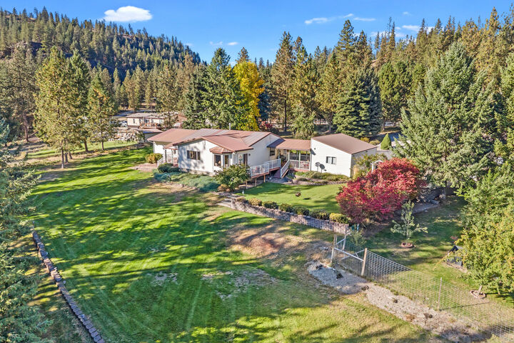 Property Photo: 2419 Sand Canyon Rd WA 99109