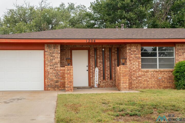 Property Photo: 1204 Sandia Drive NM 88101