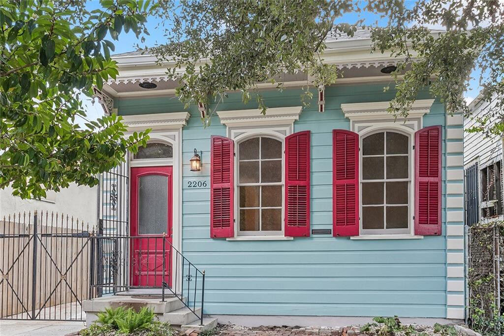 Property Photo:  2206 Ursulines Avenue  LA 70119 