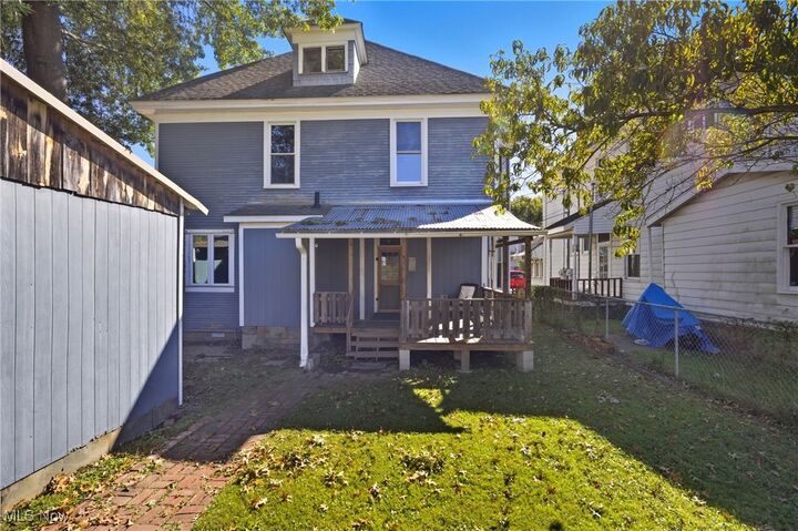Property Photo: 1029 Lynn Street WV 26101