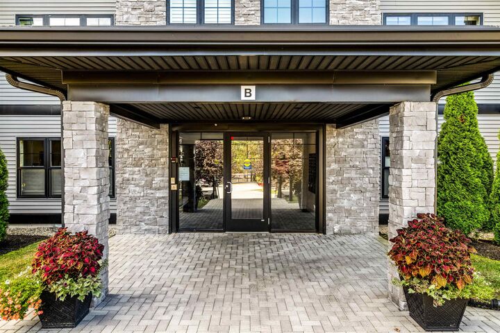 2075 Lafayette Road  Portsmouth NH 03801 photo