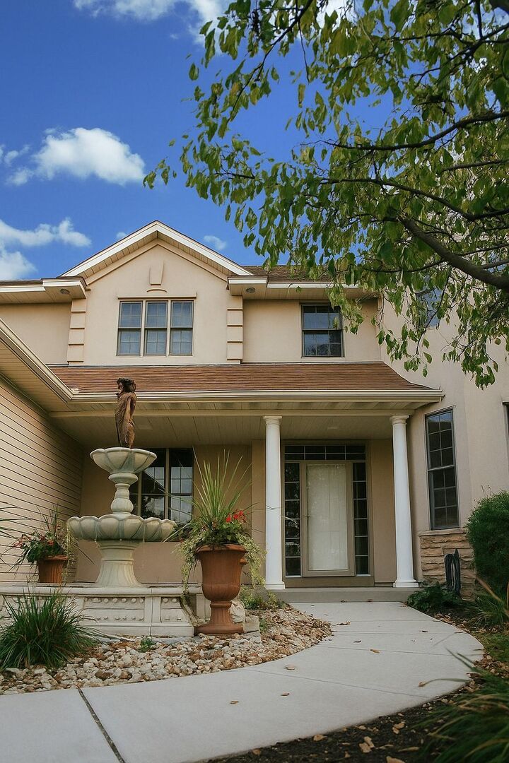 Property Photo:  1376 Cobblestone Road N  MN 55316 