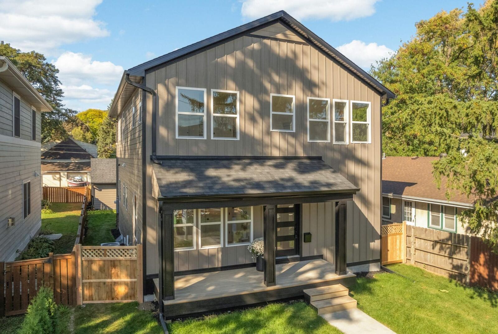 Property Photo:  5216 47th Avenue S  MN 55417 