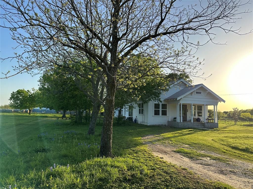 Property Photo:  8341 Fm 660  TX 75119