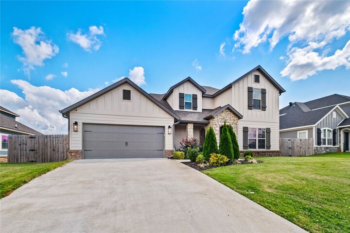 Property Photo:  208 Wilson Boulevard  AR 72751 