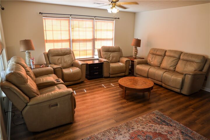 Property Photo: 10693 Snavely Road AR 72762
