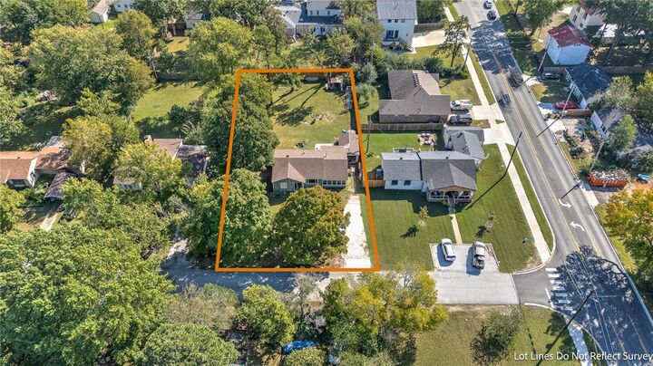 Property Photo: 1766 N Janice Avenue AR 72703