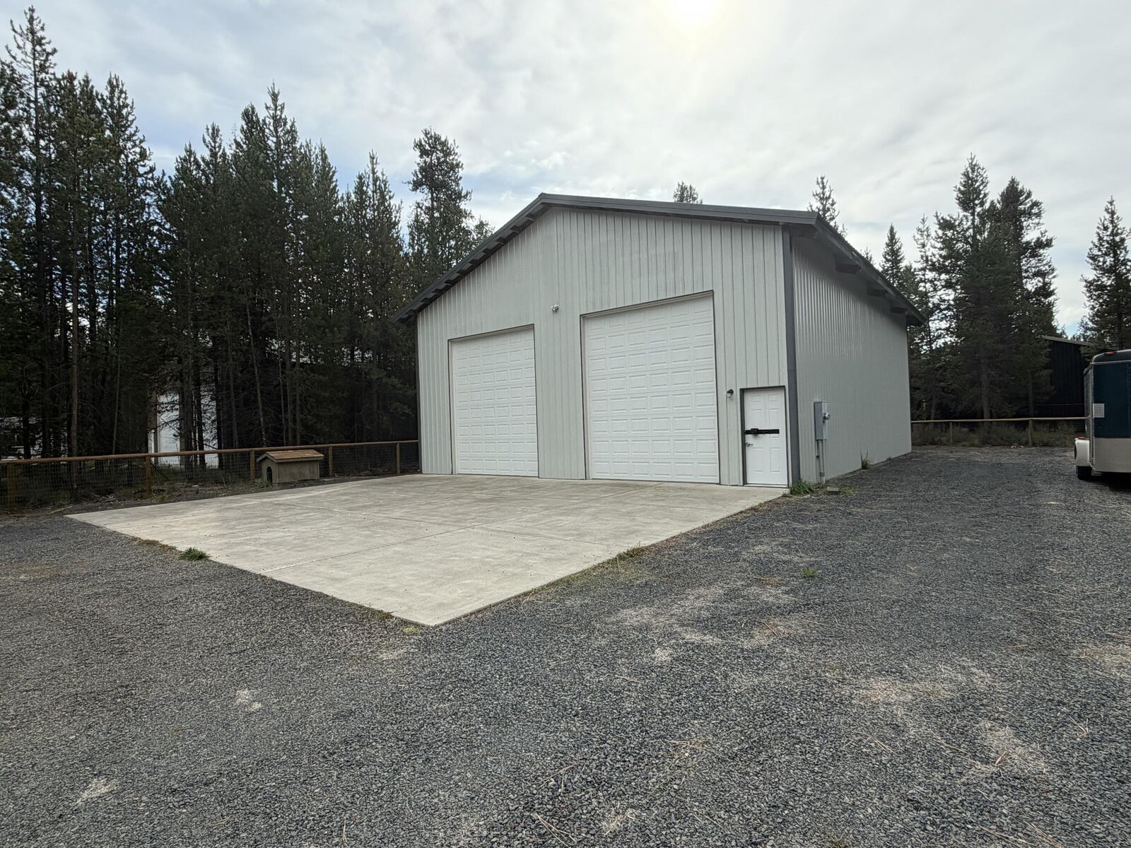 Property Photo: 17037 Downey Road OR 97707