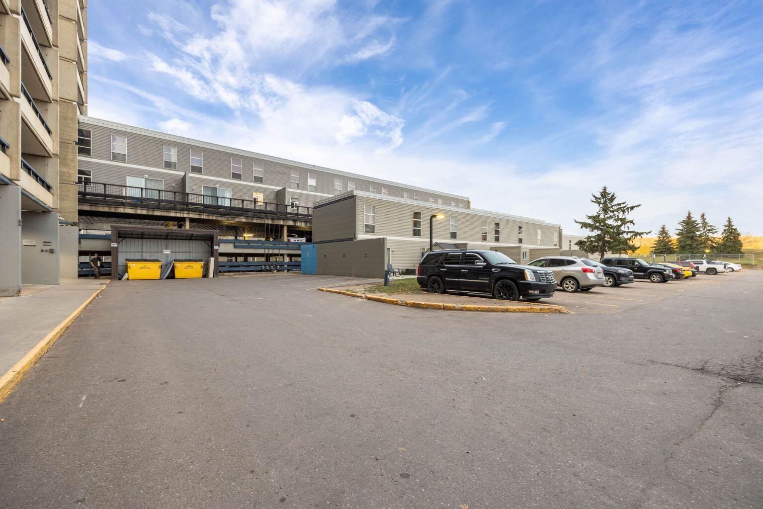 Property Photo: 21 Macdonald Drive 1644 AB T9H 4H4
