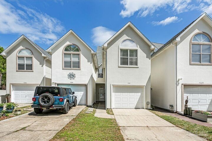 Property Photo:  7222 Majestic Blvd  FL 32566 