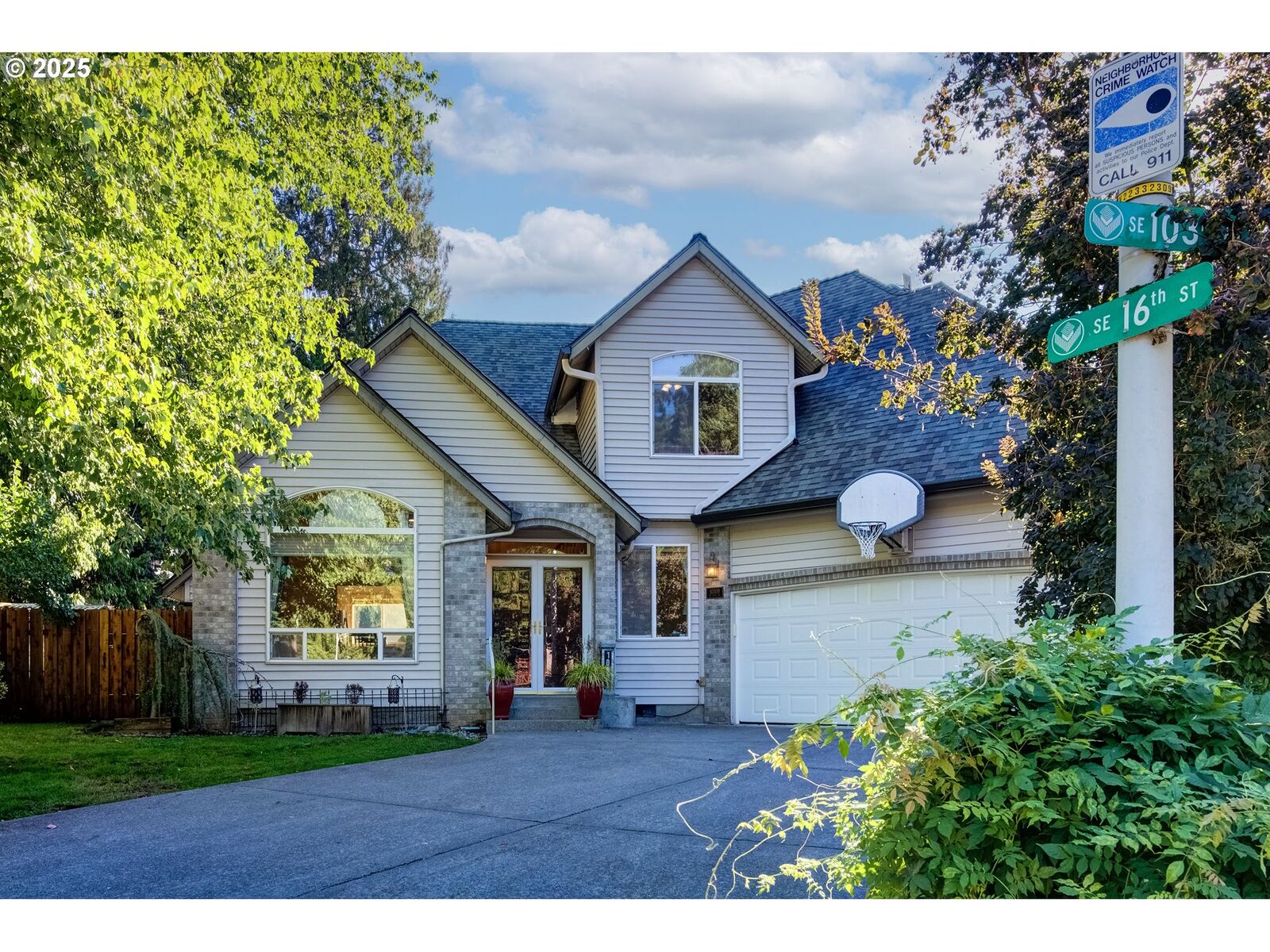 Property Photo: 10309 SE 16th St WA 98664