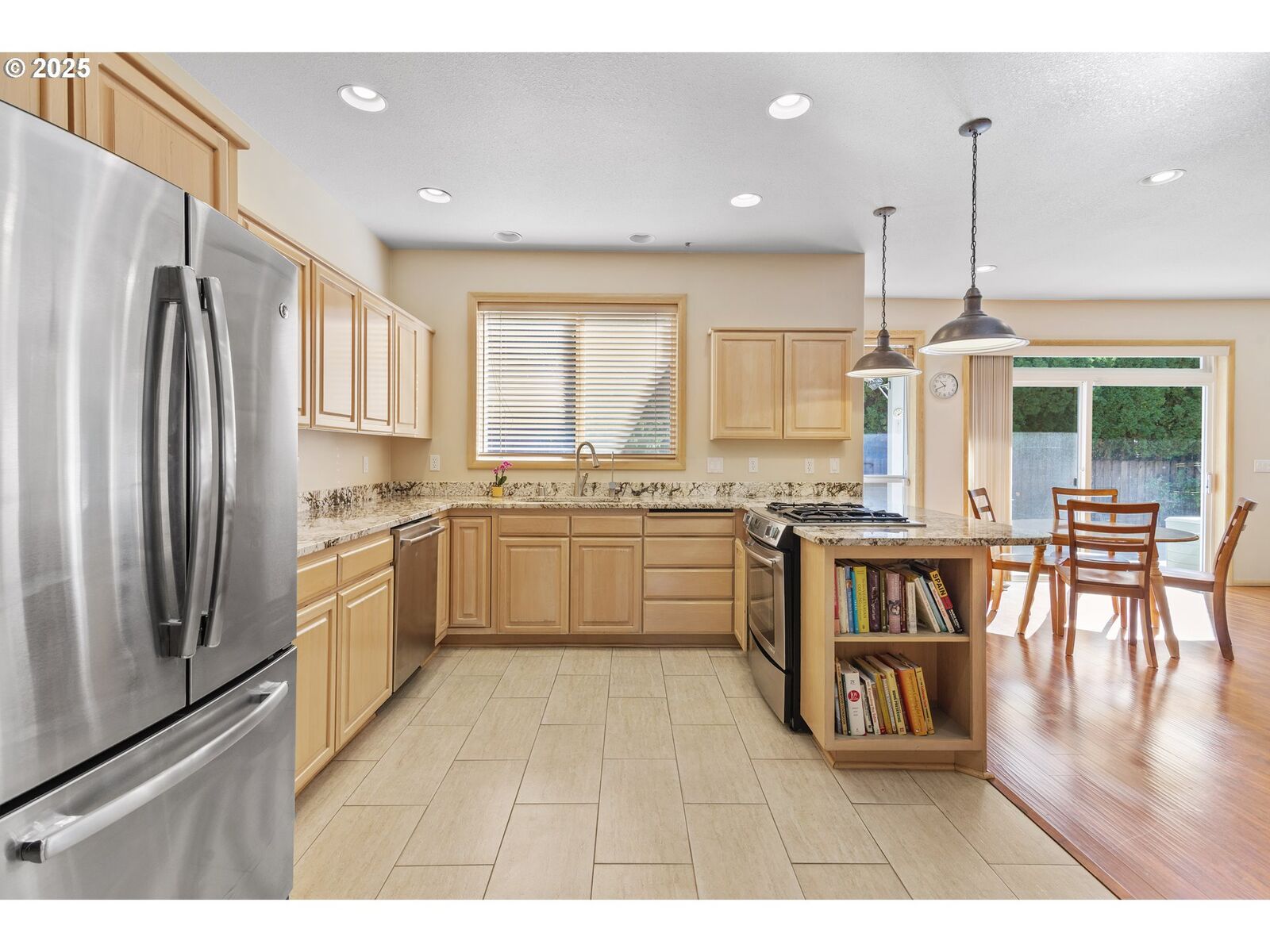 Property Photo: 10309 SE 16th St WA 98664