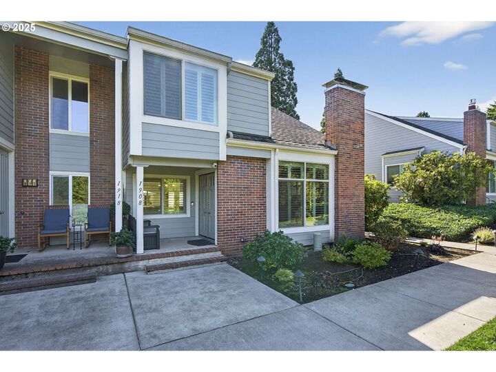 1908 Bonniebrae Dr  Lake Oswego OR 97034 photo