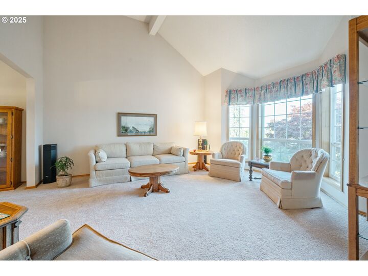 Property Photo: 15098 SW Barnsdale Dr OR 97140