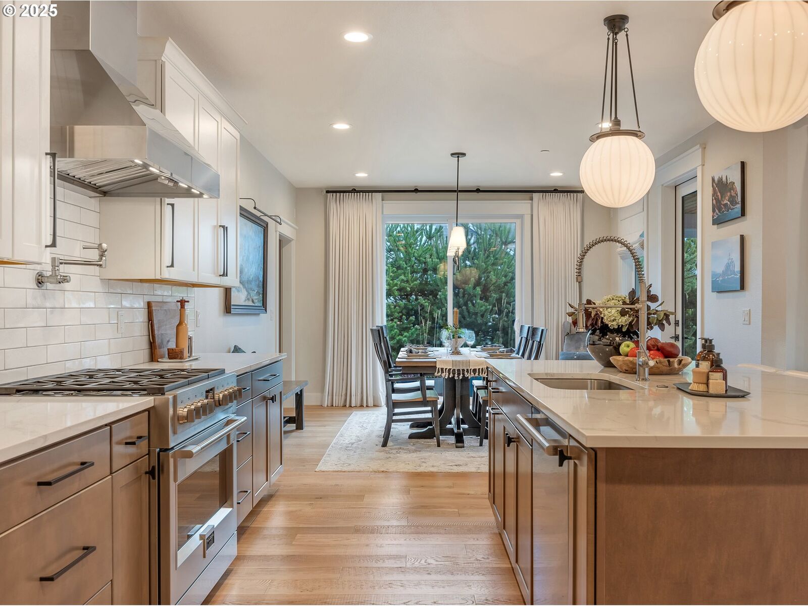 Property Photo:  568 Browning Ln  OR 97138 