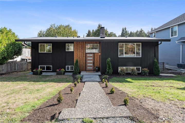 Property Photo:  1605 S Highland Avenue  WA 98465 