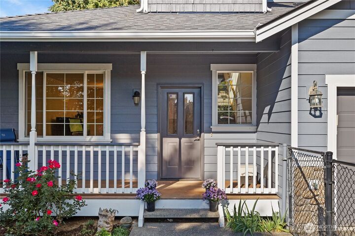 Property Photo: 15327 182nd Avenue SE WA 98272