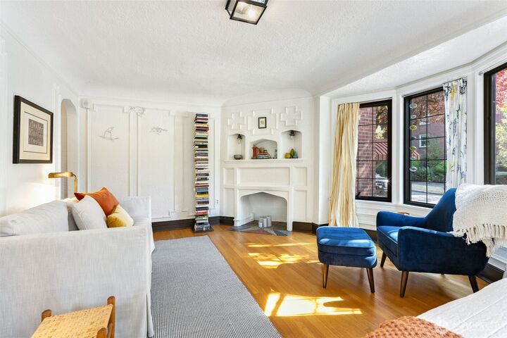 1101  17th Avenue 201  Seattle WA 98122 photo