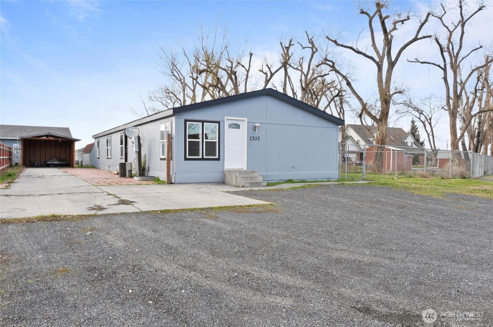 Property Photo:  1702 W Bemis St  WA 98837 