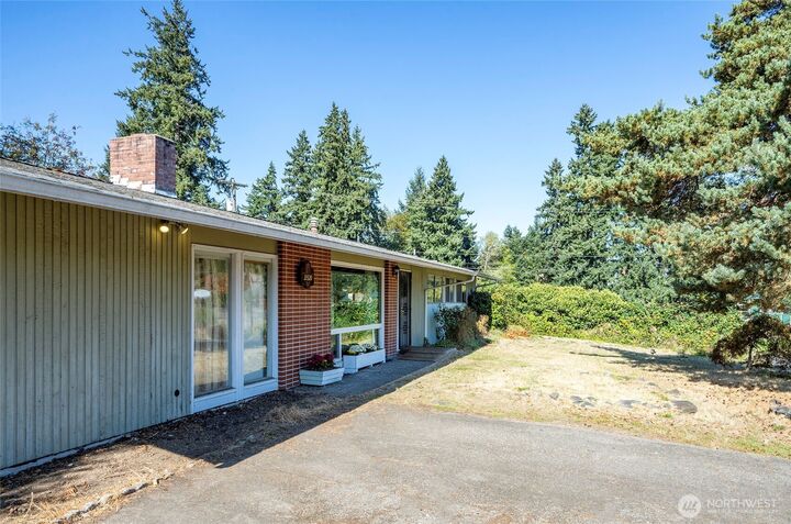 Property Photo:  13520  13th Avenue Ct E  WA 98445 