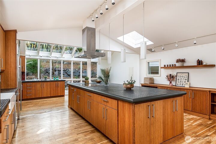 Property Photo: 9521 25th Avenue NW WA 98117