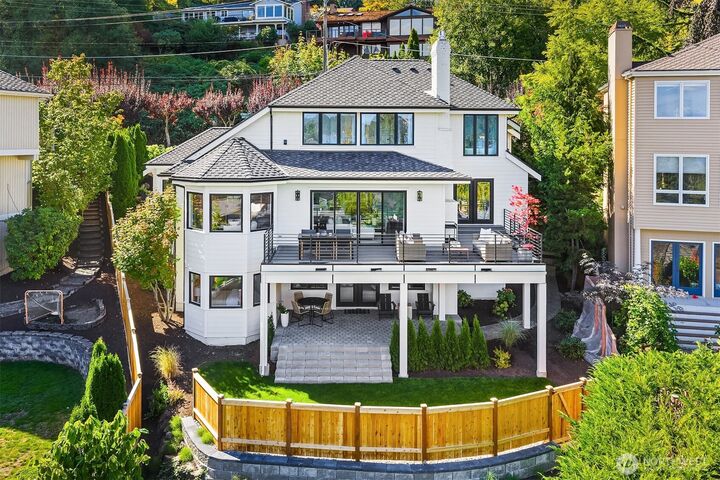 Property Photo: 8902 45th Avenue NE WA 98115