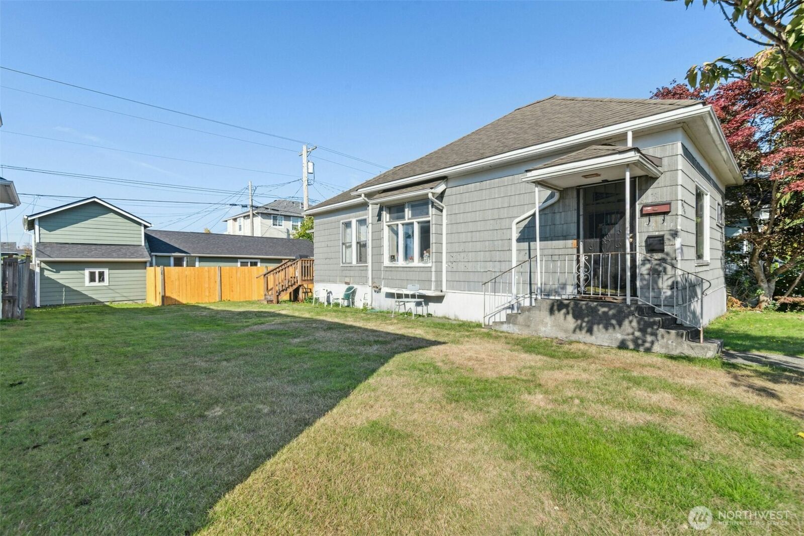 Property Photo: 1926 Colby Avenue WA 98201