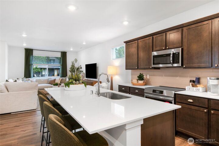 Property Photo:  14501  203rd Avenue E  WA 98391 