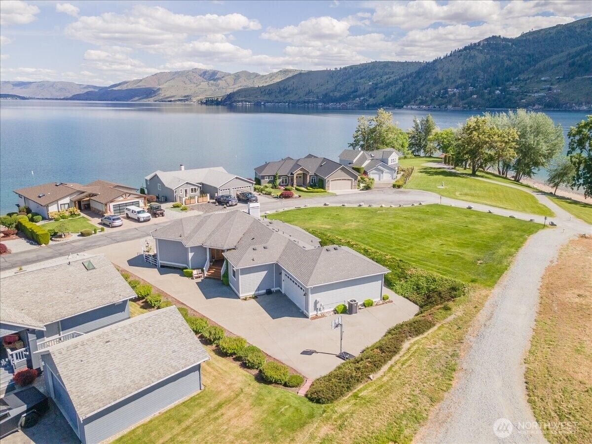 Property Photo: 129 Chelan View Drive WA 98831