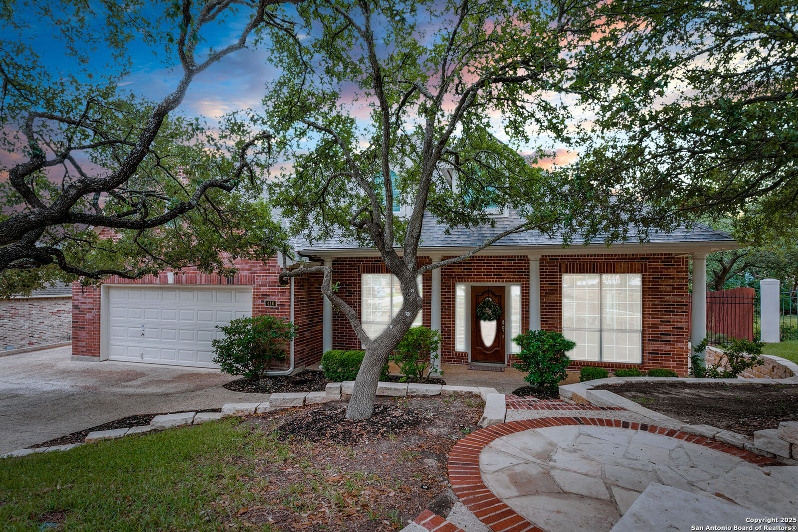 Property Photo:  410 Flintlock  TX 78260 