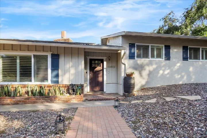 Property Photo:  11493 Eucalyptus Hills Dr  CA 92040 