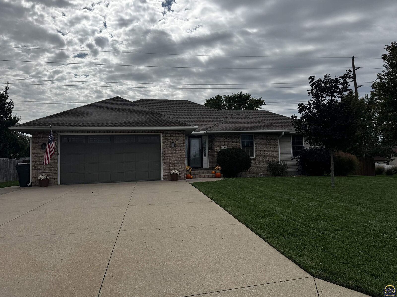 Property Photo: 3125 S Parkway Ct KS 66801