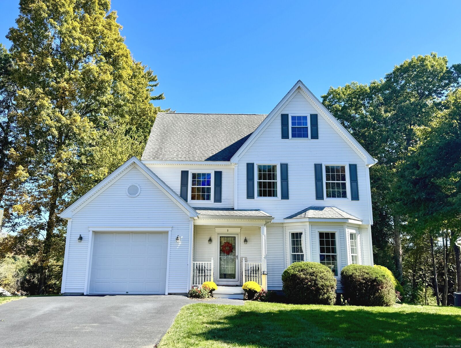 Property Photo: 9 Village Square 9 CT 06019