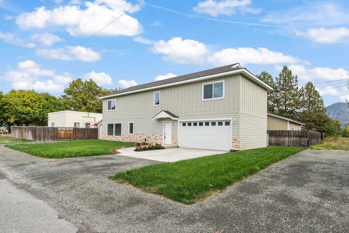 Property Photo: 101/915 W West/ Main Ave WA 99109