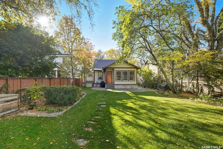 Property Photo: 217 7th Street E SK S7H 0W9