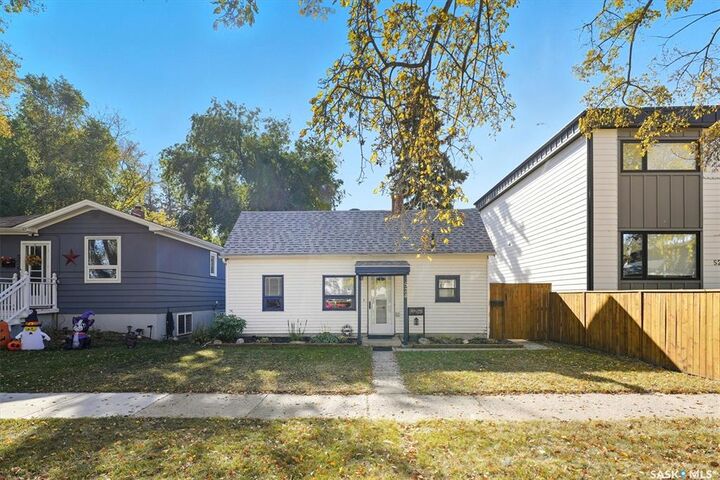 524 2nd Street E  Saskatoon SK S7H 1T2 photo